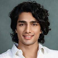 Ayush Kumar's Instagram, Twitter & Facebook