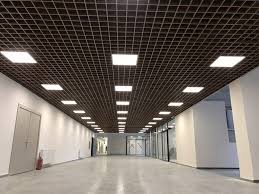 Çok farklı tasarımlara sahip olan tavan panelleri modelleri arasında gökyüzü tavan panelleri, ışıklı tavan panelleri, renkli tavan panelleri gibi uygulandığı ortamları renklendirecek modeller sayılabilir. Uygun Fiyatli Asma Tavan Modelleri Trio Asma Tavan Sistemleri