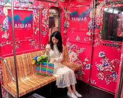 旅美設計師 / 暢銷作家 / 研究所講師 / 跑者，著有《不認輸的骨氣》一書，目前在紐約工作。 me@mengchih.com 經紀人 kate: å°ç£èŠ±å¸ƒå¦‚ä½•è£¹ä¸Šç´ç´„åœ°éµ è¨­è¨ˆå¸«æ±Ÿå­ŸèŠçš„è¨­è¨ˆå¹•å¾Œç„¡ç§å¤§å…¬é–‹ å¤§äººç‰© 92269