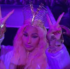 Related to nicki minaj purple aesthetic. Pin On Rap