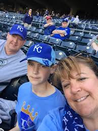 Carrie Weber (@carrieweb10)