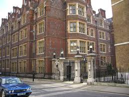 They were used as recreational area for the lawyers from nearby lincoln's inn. Datei Lincolns Inn 3 Jpg Wikipedia