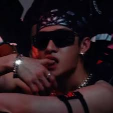 my life with the Walter boys · 472M threads