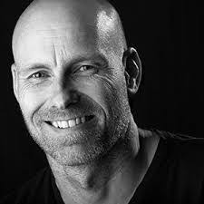 Scott Mcquarrie's Instagram, Twitter & Facebook