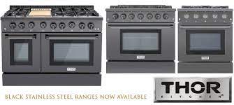 The grates lift off easily to clean and this thing cooks to perfection! Black Stainless Steel Professional Ranges By Thor Kitchen Stoves