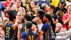 Sophie Cunningham's flagrant foul on Jacy Sheldon sets off fight, ejections