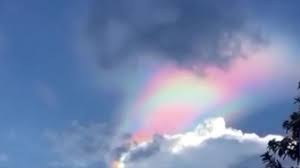 Fire Rainbow Over Singapore Videos From The Weather Channel Weather Com Fire Rainbow Great Pictures Photo
