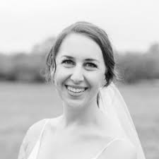 Creative Detox: Clearing the Mind with Essential Oils