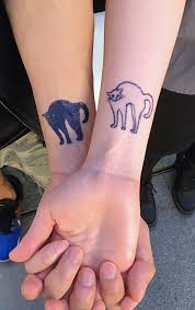 Black And White Cat Tattoo 20 Cute Simple Cat Tattoo Ideas For Kitty Lovers Cat Tattoo Simple Arm Tattoo Tattoos