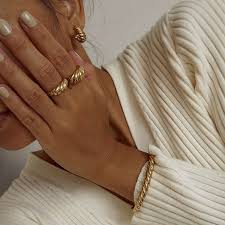 Mejuri Croissant Dome Collection Earrings Rings And Bangle Mejuri Mejurijewelry Croissant Me Golden Jewelry Mejuri Jewelry Gold Accessories