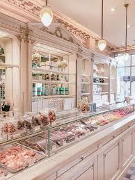 12 Of The Cutest Cafes In Paris Heather Rinder Design Di Caffetteria Arredamento Caffetteria Parigi Cafe