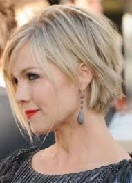 Nothing draws attention to your round face than a short pixie cut. 50 Gorgeous Short Haircuts For Round Faces