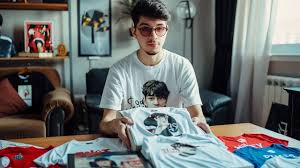 Produits dérivés pour YouTubeurs : Comment créer des produits dérivés pour  YouTube