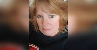 Lori Scofield's Instagram, Twitter & Facebook