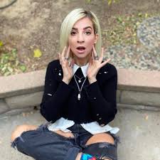 Gabbie has six siblings in total. Gabbie Hanna Lyrics Songs And Albums Genius