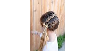 La coiffure jeune fille parfaite en 70 idées super. Mariage 22 Idees De Coiffures Pour Petite Fille