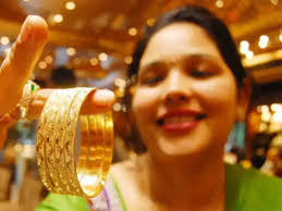 gold: Gold Prices: How war, rates and rains will impact India's season of  love for gold