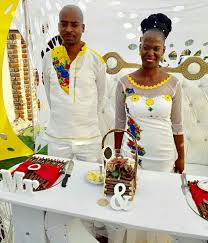 Alibaba.com offers 11,962 traditional wedding dress products. South African Couple In Tsonga Traditional Wedding Outfits Clipkulture