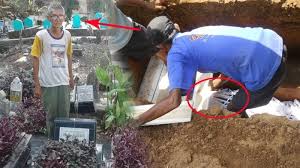 Hendaknya masalah hutang ini dip. Punya Hutang Saat Masih Hidup Jenazah Pria Ini Dihimpit Bumi Bangka Pos