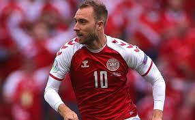 El futbolista christian eriksen se desplomó en pleno partido y perdió el conocimiento, lo que obligó a el resto de los jugadores de dinamarca se posicionaron delante de él para cubrir una de las. Kwcfux7edlsfpm