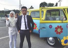 Beliau dikenali menerusi watak lakonannya sebagai munirah dalam drama kau yang terindah. Emma Maembong Tidak Mahu Peminat Bosan Cerita Kahwin Hiburan Mstar