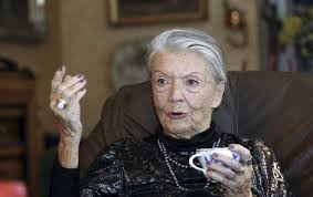 Táto noblesná herečka bola legendou strieborného plátna. Zdenka Prochazkova 92 Poprve Jsem Byla Na Stedry Den Sama Ahaonline Cz