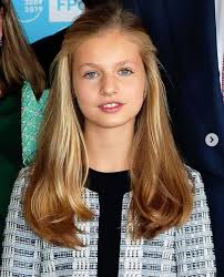 Pin By G Janssen Strijbos On Leonor Spanish Royal Family Queen Letizia Spanish Royalty