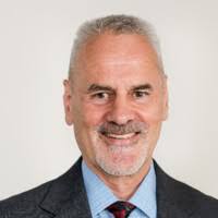 100+ perfiles de «(galbraith)»