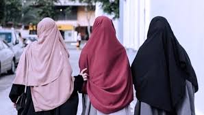 Namun banyak amalan lainnya yang bisa dikerjakan, ketika muslimah sedang datang bulan tersebut. 5 Amalan Yang Dapat Dilakukan Muslimah Saat Haid Di Bulan Ramadan Times Indonesia
