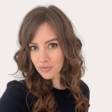 Amazon.com: A Five-Letter Word for Love: A Delightful Rom Com with a Wordy  Challenge, Fall in Love One Word at a Time: 9780063399013: James, Amy: Books