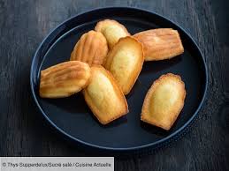Recette Madeleines Ingredients 6 Personnes 100 G De Farine 1 Demi Sachet De Levure 100 G De Beurre De Recette Madeleine Recette Recettes De Cuisine