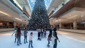 This galleria skating rink is situated at the new galleria shopping mall in amanzimtoti. Houston Galleria Skating Time Lapse Christmas Tree On The The Ice Rink Youtube