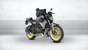 Where sportsbikes grab headlines on track, it is the middleweight class that sees big sales and of late there. Yamaha Mt 07 Spezial Umbau Louis Motorrad Bekleidung Und Technik