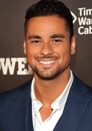 Que palavras você usaria para descrever o tom de sua pele? Não quero apenas  dizer "sua pele morena". : r/writers