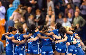 Toute l'actualité du handball est à suivre en direct sur l'équipe. L Equipe De France Feminine De Handball Entame Sa Saison