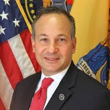 Erin Curtiss's Instagram, Twitter & Facebook