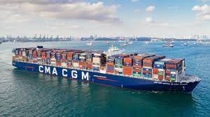 Mitten in der pandemie bestellen reedereien containerschiffe in rekordgröße. Riesiges Containerschiff Im Hamburger Hafen Dlf Nova