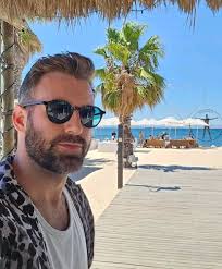 Single and searching from UK 🇬🇧🇬🇧