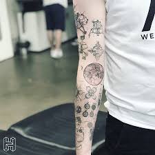 This tattoo looks good on people with fair or wheatish skin tones. Hanzloch Tattoo Moon Space Blueprint Sleeve In Facebook