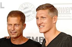 Discover images and videos about bastian schweinsteiger from all over the world on we heart it. Dokumentarfilm Bei Amazon Prime Til Schweiger Liebt Bastian Schweinsteigers Augen Kultur Stuttgarter Zeitung