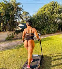 Download zodwa wabantu latest songs , videos 2021 & also get top zodwa wabantu album zip from sa hip hop. Zodwa Wabantu Shows Off Her Bare Bum In New Photos