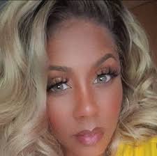 rolls my gorgeous brown eyes*