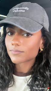 Simone Ashley via Instagram Stories ✨