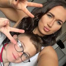 Catherine Trainor (@cattrainorr)