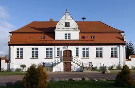 Es dient neben der erinnerung an den dichter und publizisten dem stadtmuseum als dependance. Ernst Moritz Arndt Geburtshaus In Gross Schoritz Insel Rugen