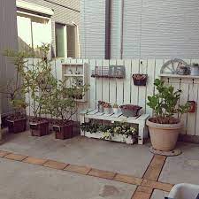 玄関 入り口 フェンスdiy diy リメ缶 多肉植物 などのインテリア実例 2016 08 15 11 19 02 roomclip ルームクリップ 庭 デザイン diy 室外機カバー diy 室外機カバー