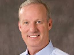 American Airlines makes way for new finance chief