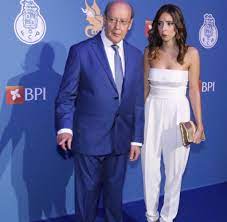 Manuel pinto da costa (born 5 august 1937) is a santoméan economist and politician who served as the first president of são tomé and príncipe from 1975 to 1991. Champions League Wie Sich Die Paten Von Portugal Den Fussball Einverleiben Welt