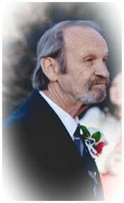 Dee Barton's Instagram, Twitter & Facebook