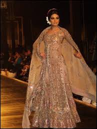Indian Maxi Dresses For Weddings Indian Bridal Couture Bridal Dresses Pakistani Wedding Dresses